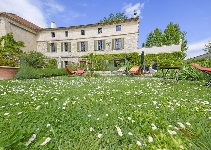 Bed and Breakfast Bastide de Bellegarde Aviñón